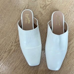 Seychelles leather mules size 8